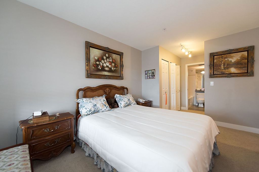 listing image 1106761248524647888