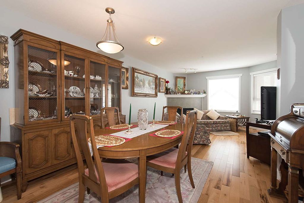 listing image 1104430391497695663