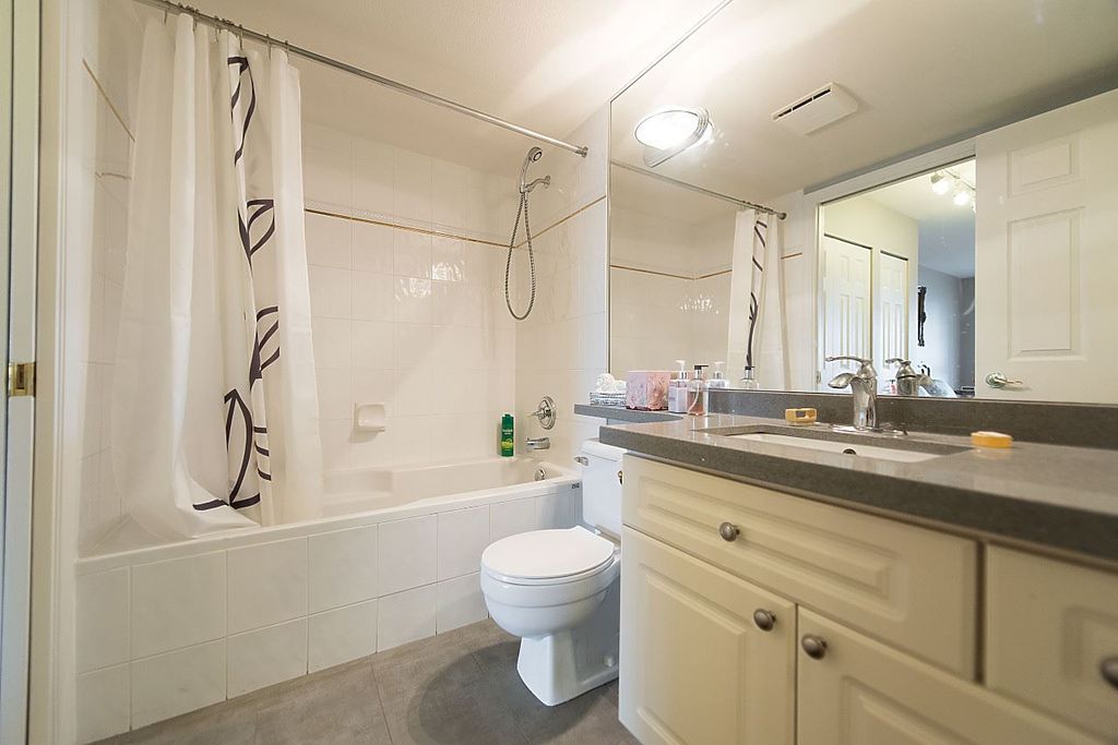 listing image 1104942078649875679