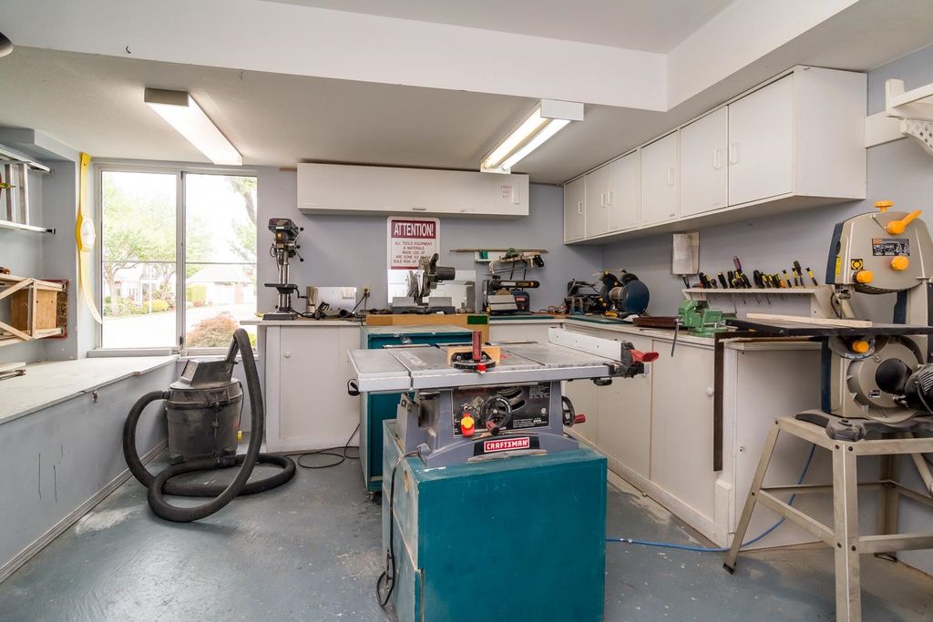 listing image 1109716608146752087