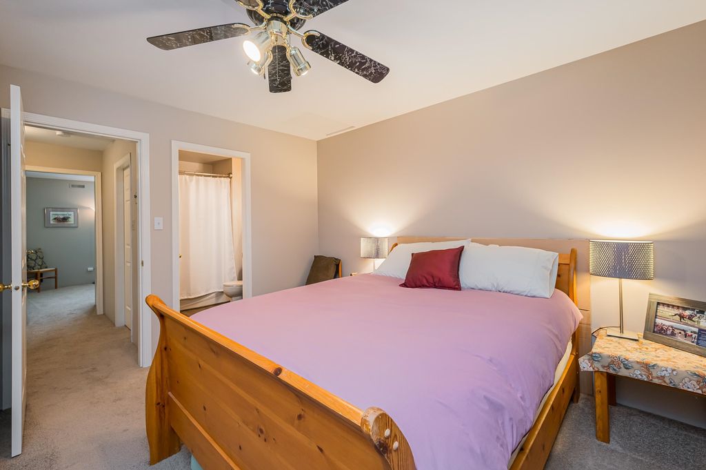 listing image 1106251134088560580