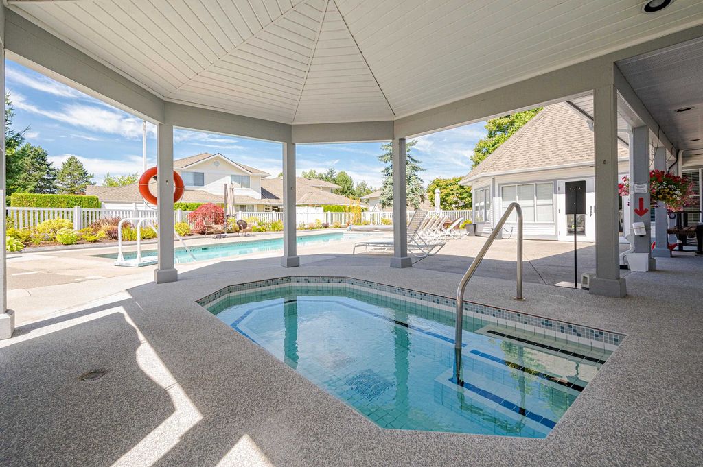 listing image 1106346786559418730