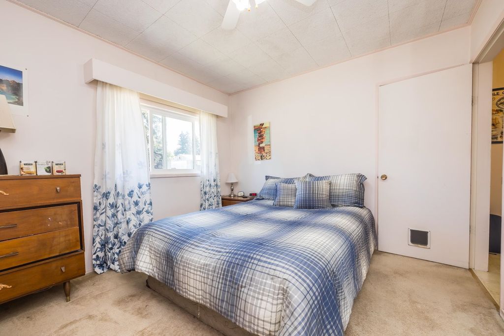 listing image 1109781910628189445