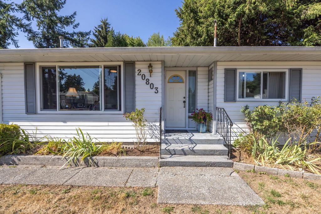 listing image 1109997610867721535