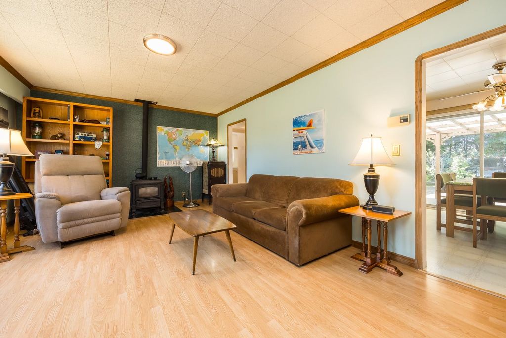 listing image 1108075974813570361