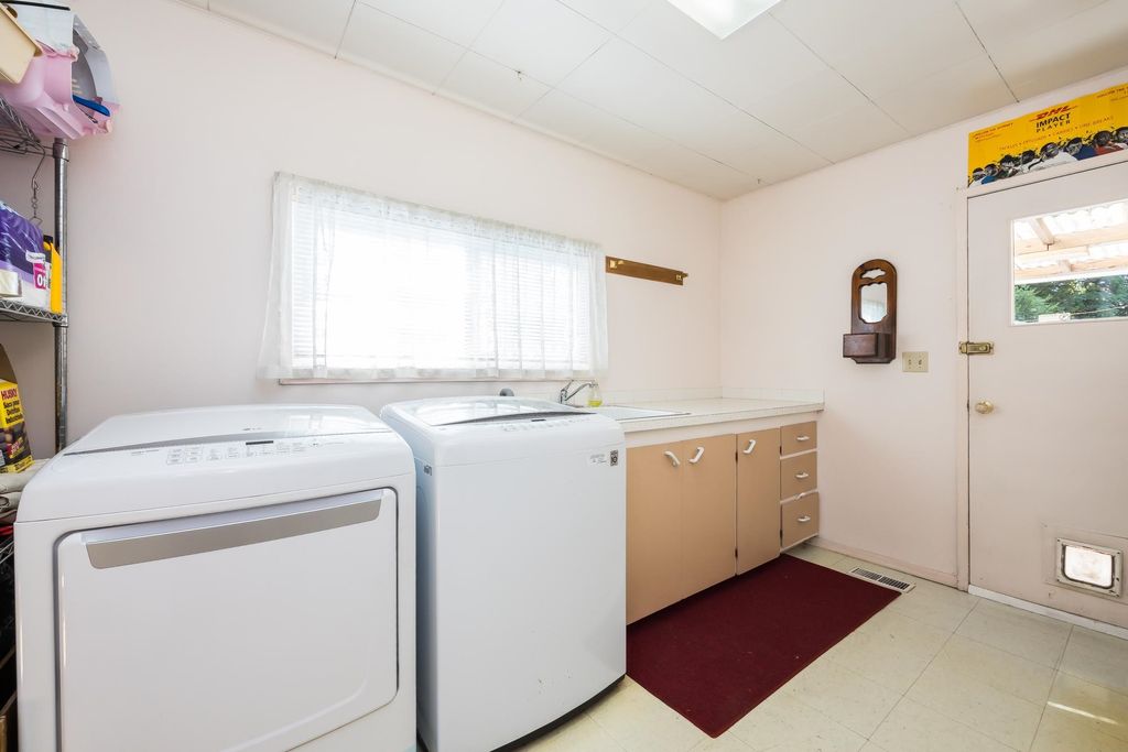 listing image 1108475589239872653