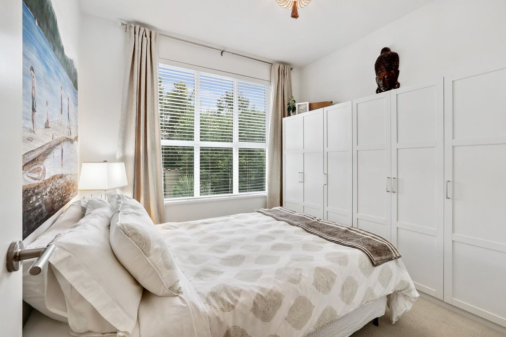 listing image 1106582437607610409