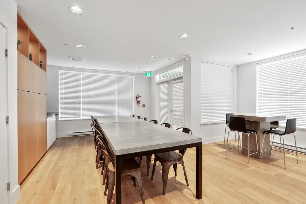 listing image 1106012278201309932