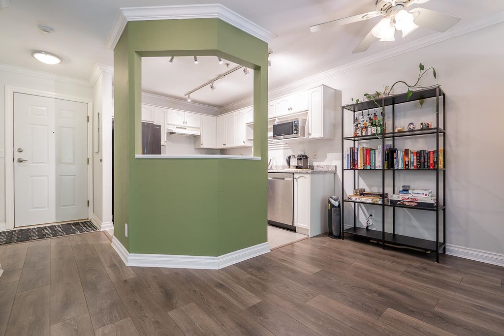 listing image 1108788476573878420