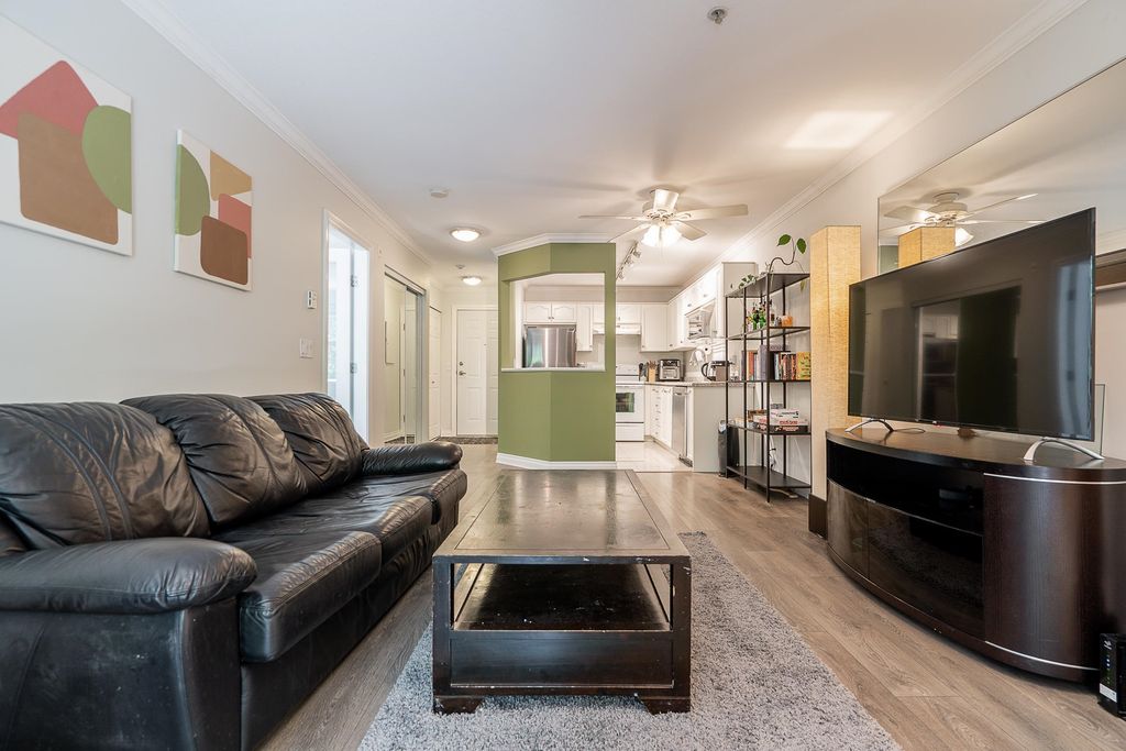 listing image 1104858917032229358