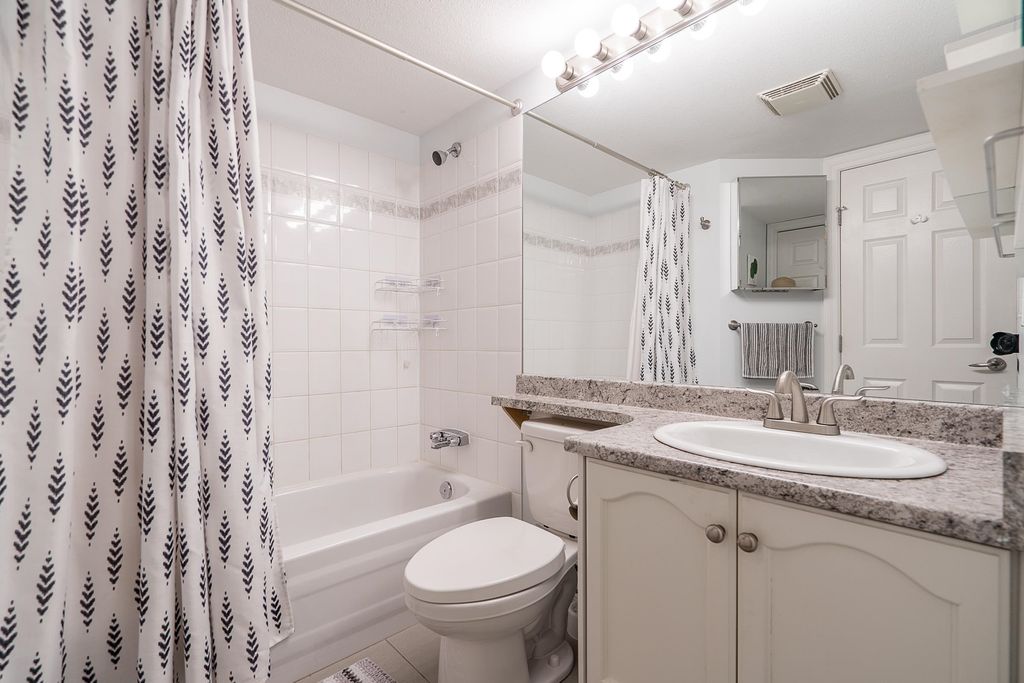 listing image 1105911411996614073