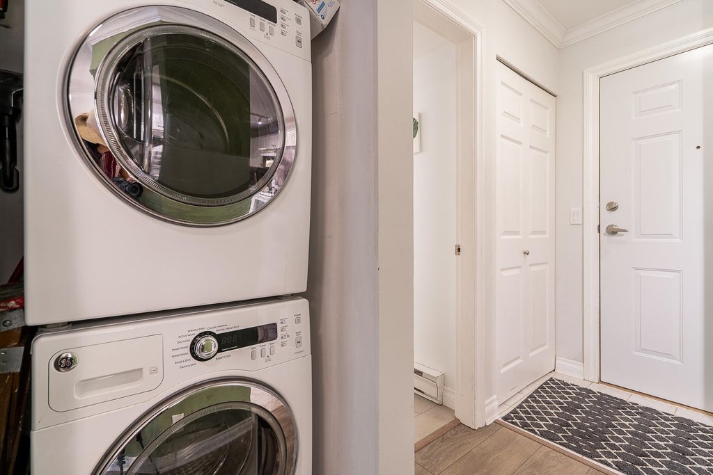 listing image 1104584295182624743