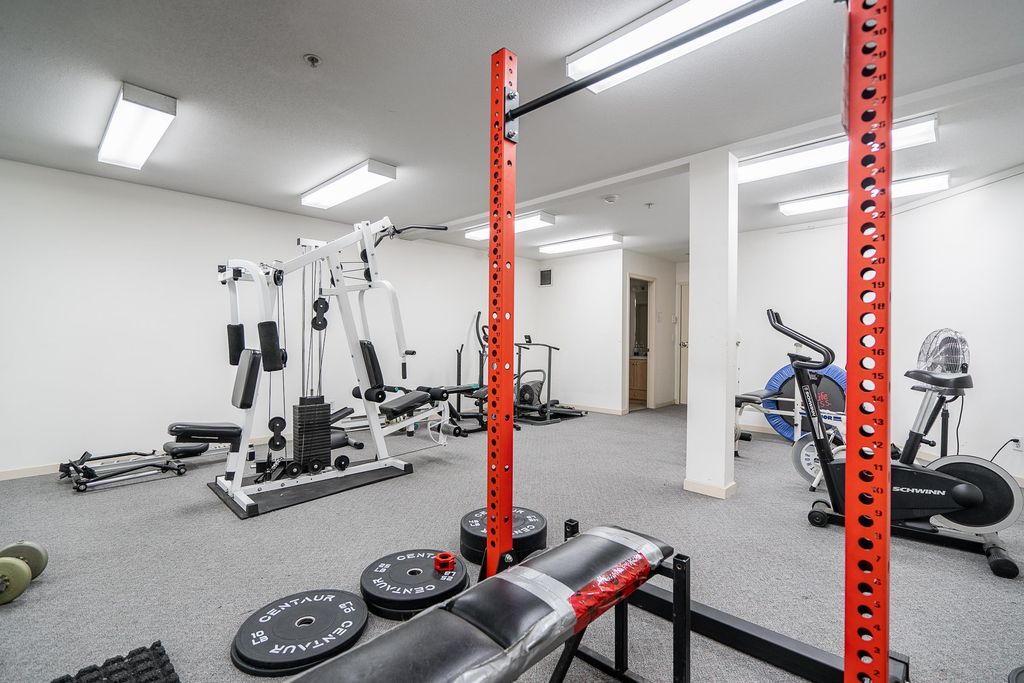 listing image 1109193503433502594