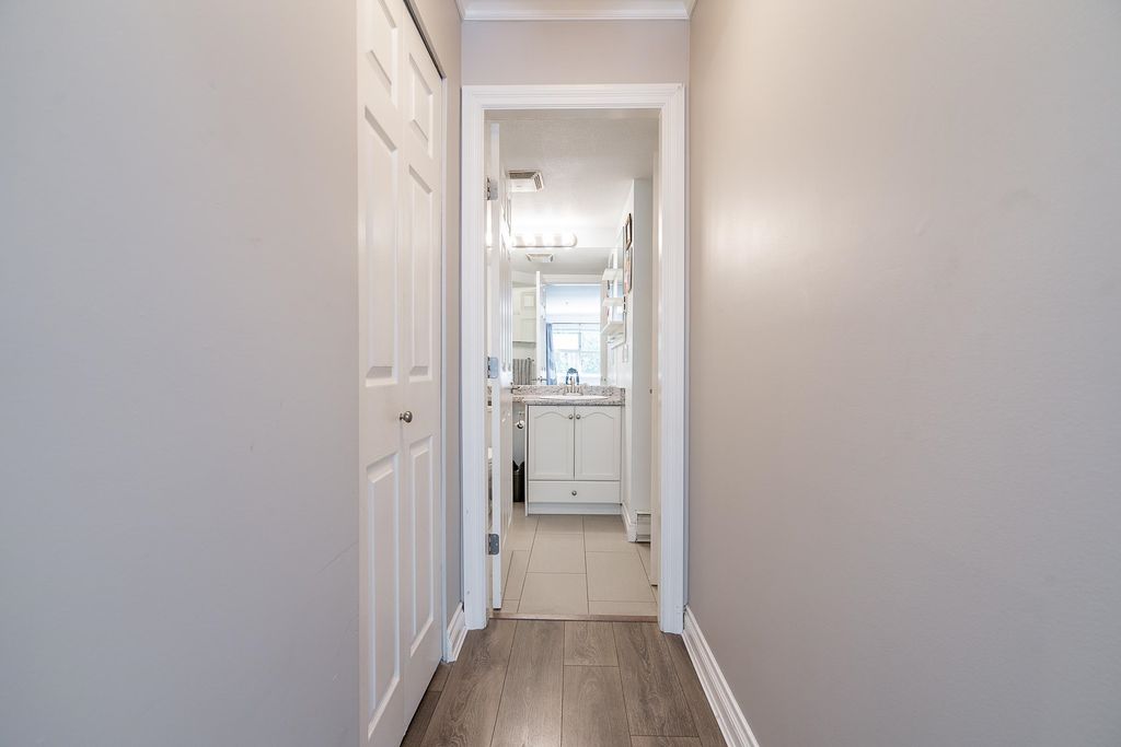 listing image 1104645973670181306