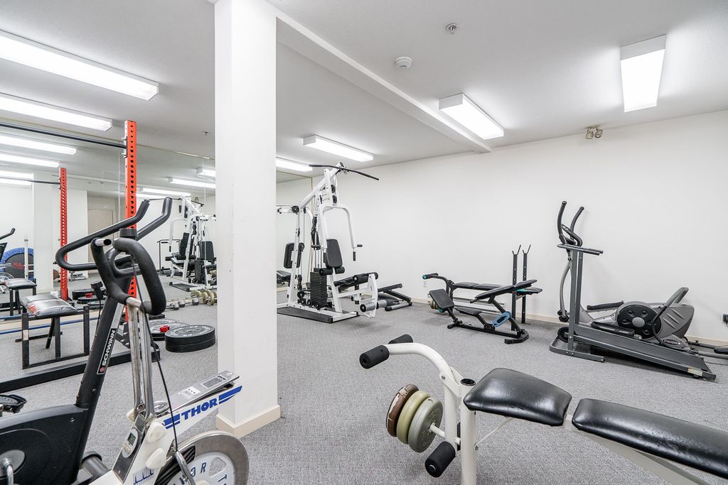 listing image 1106594801855153163