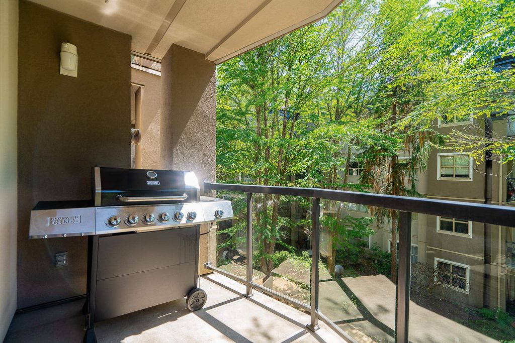 listing image 1106503261697476770