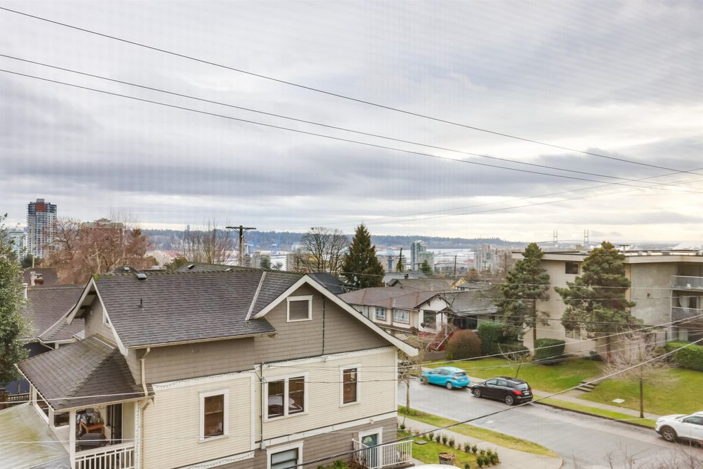 listing image 1106413835770072762