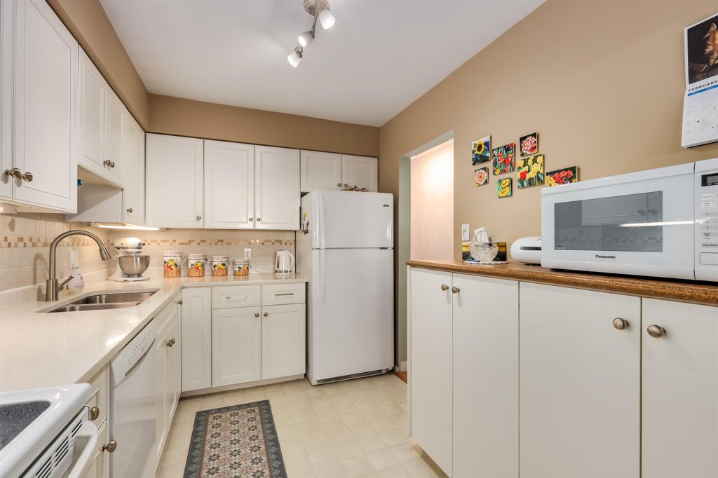 listing image 1108571903872120944