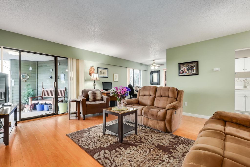 listing image 1108602171584896339