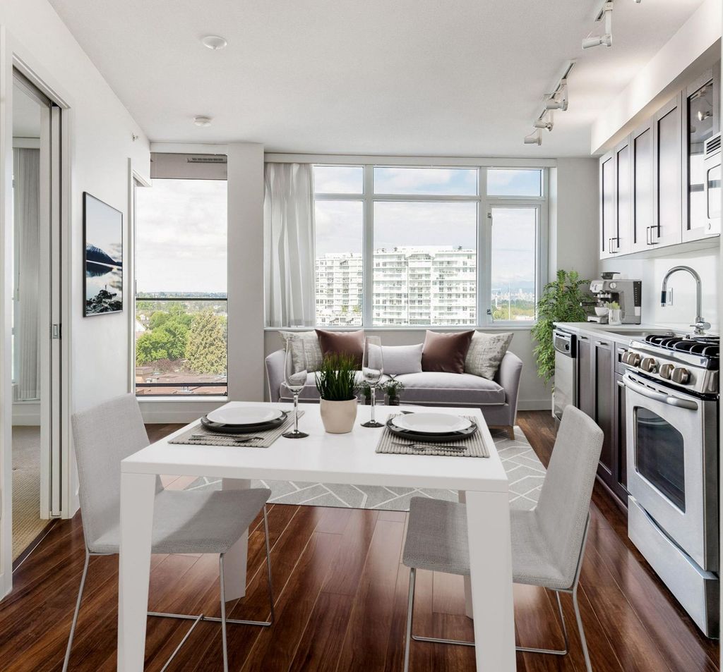 listing image 1106646256217578145