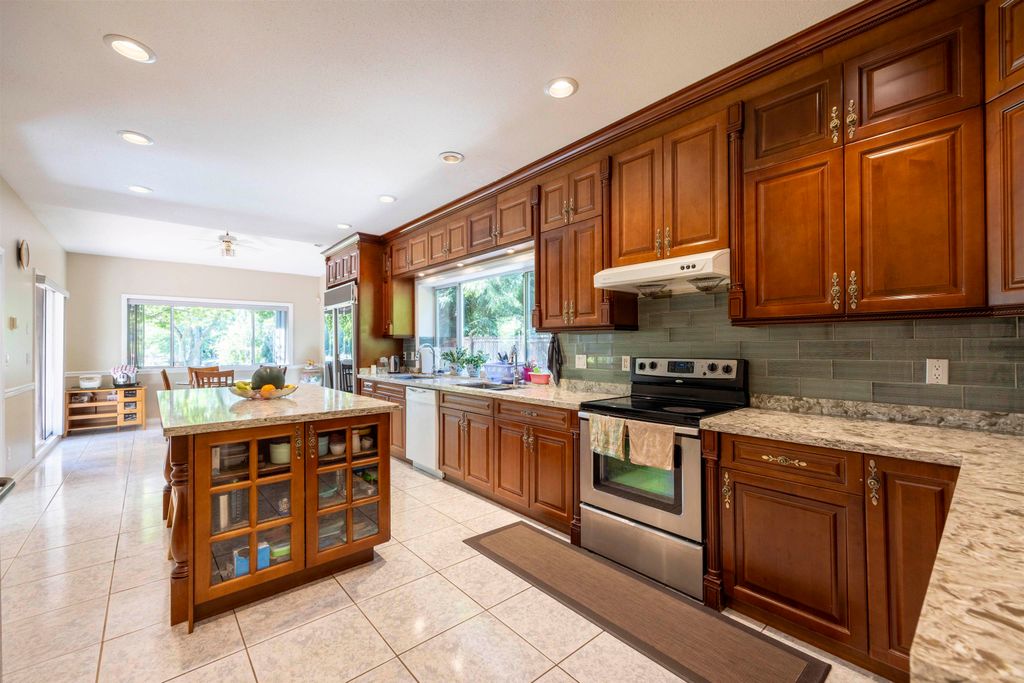 listing image 1106789147577735839