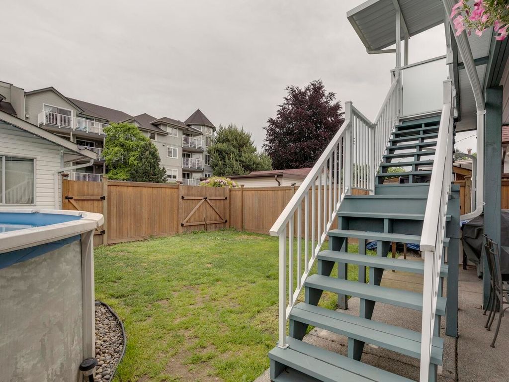 listing image 1104035782391963429