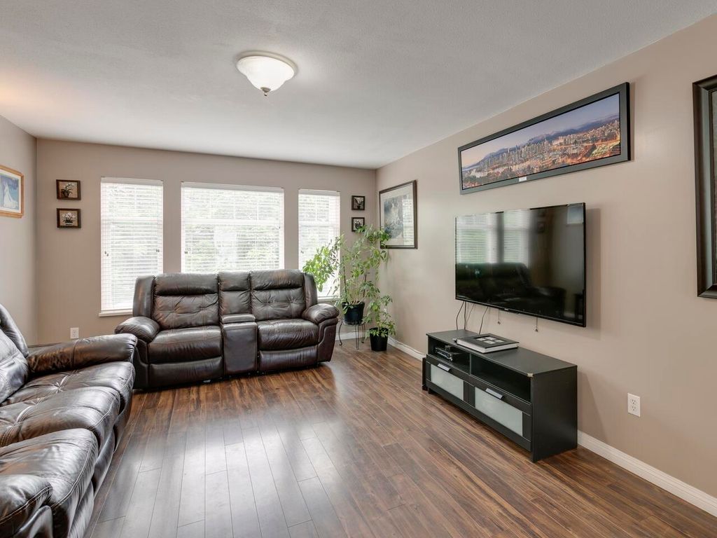 listing image 1102227630780013032