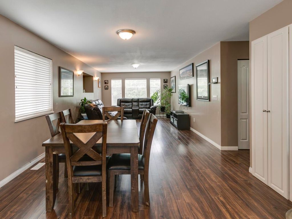 listing image 1106900249840045330
