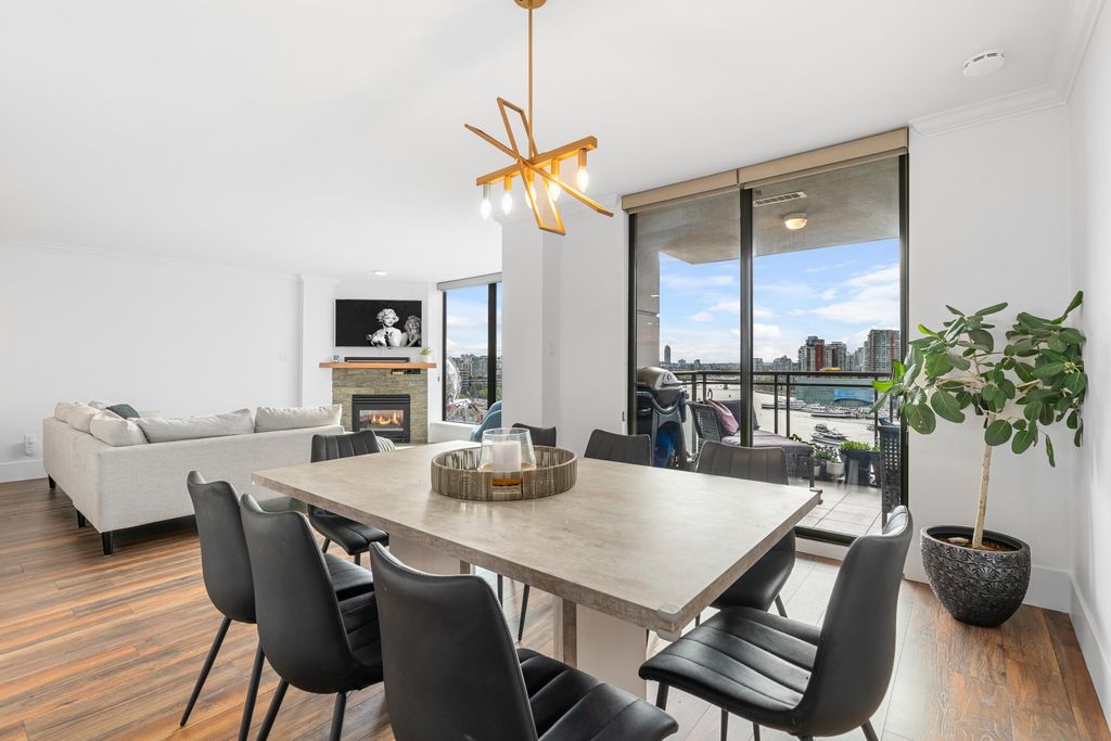 listing image 1109080363280363059