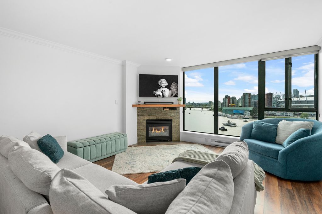 listing image 1100787636688815240