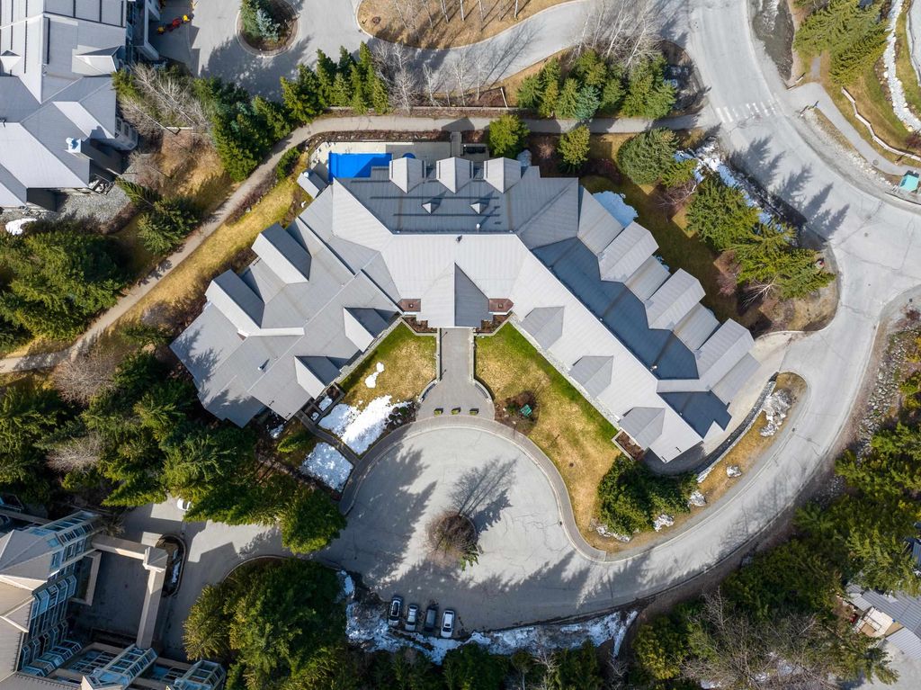 listing image 1102485819890845755