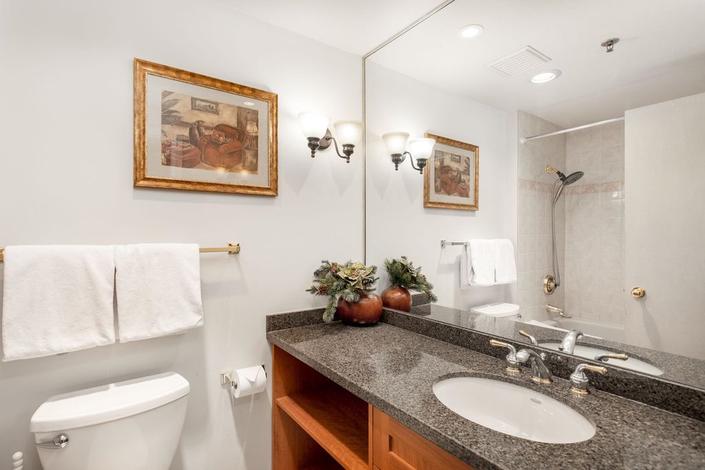 listing image 1102946811190535153