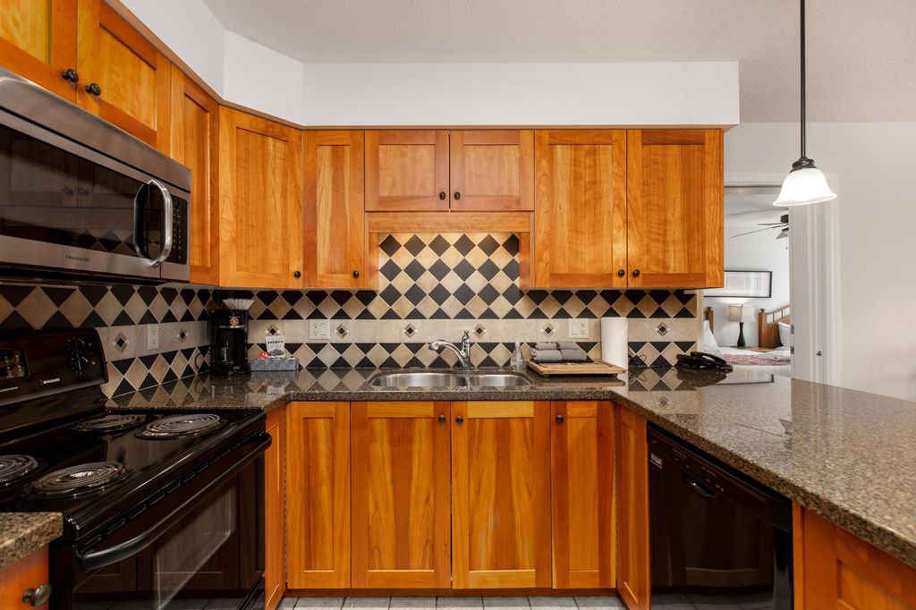 listing image 1102841854325492839