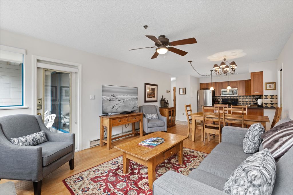 listing image 1102993166925280505