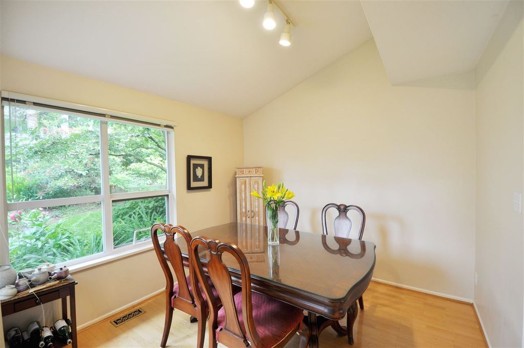 listing image 1109432244528619246