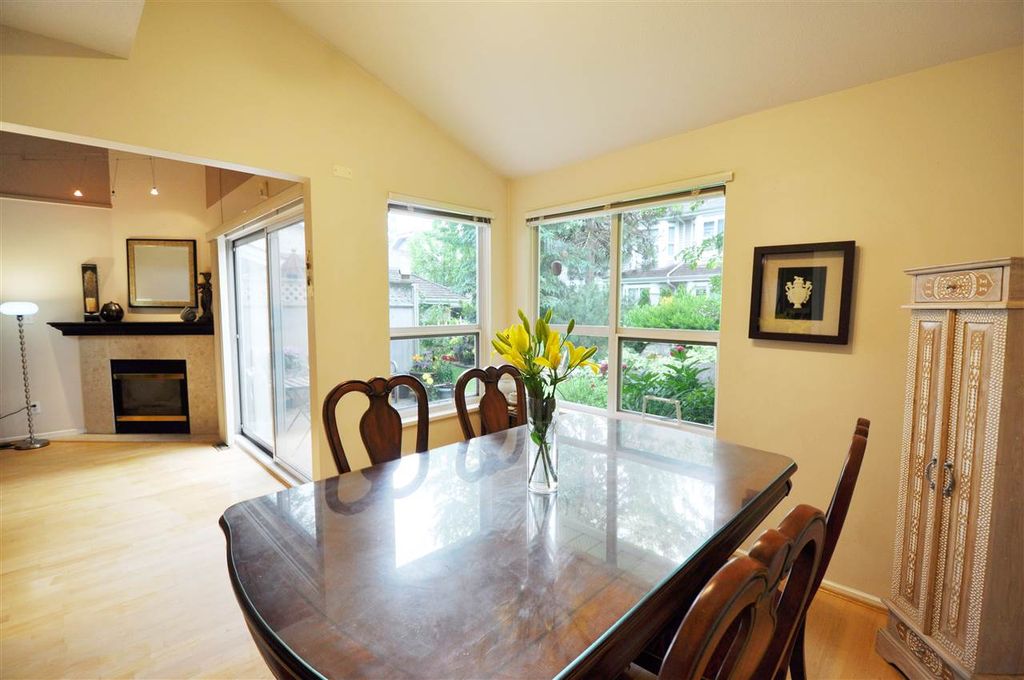listing image 1105572151499986268