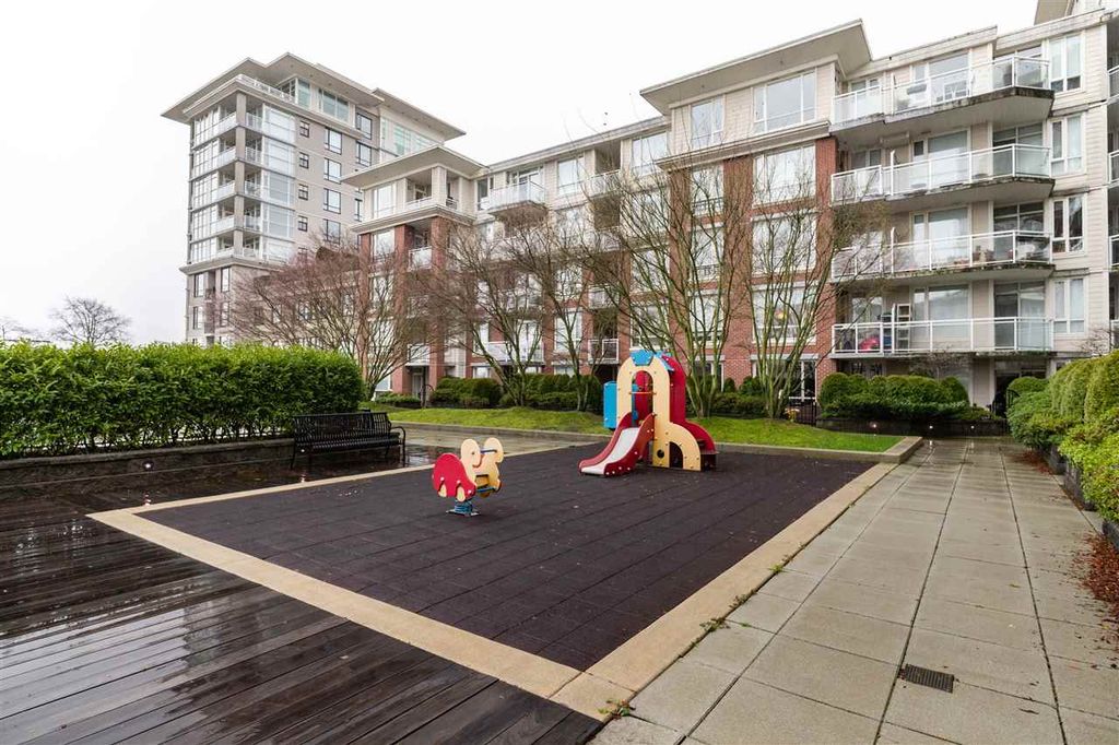 listing image 1107997596038914580