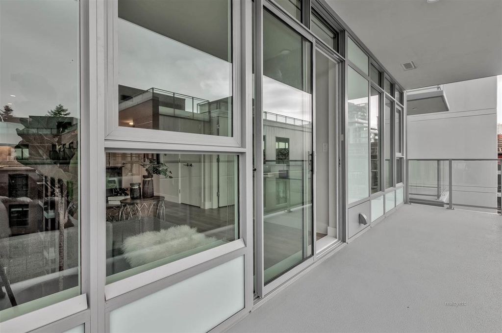 listing image 1100715507317347672