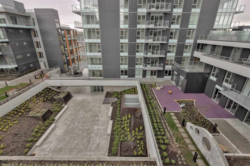 listing image 1107631414683255522