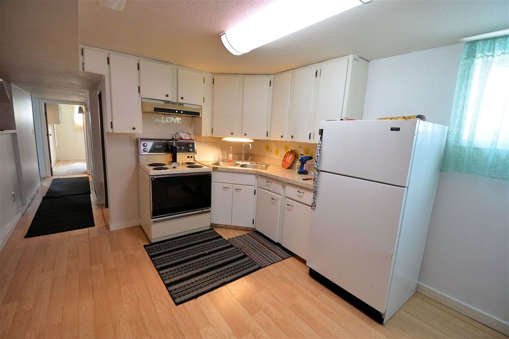 listing image 1107403552054096390