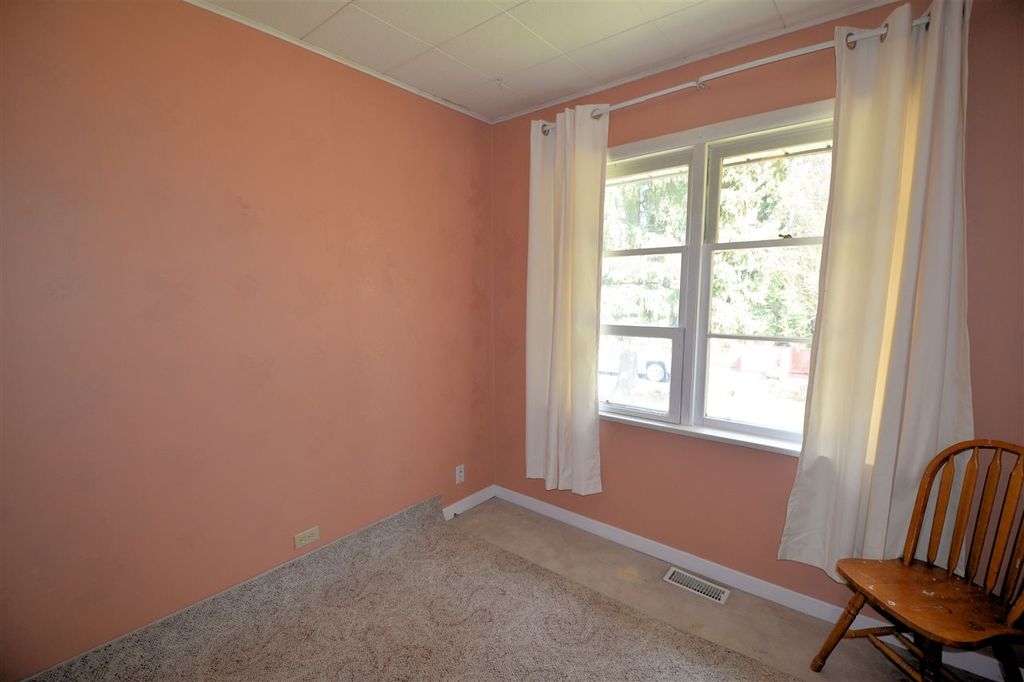 listing image 1104411407545196770