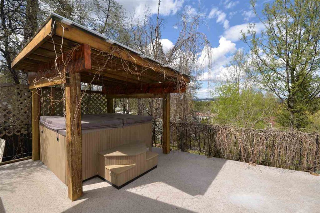 listing image 1101972456535140209
