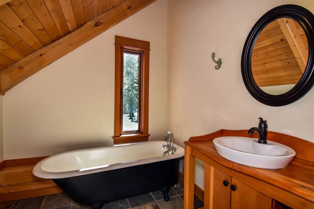 listing image 1107425296384904604