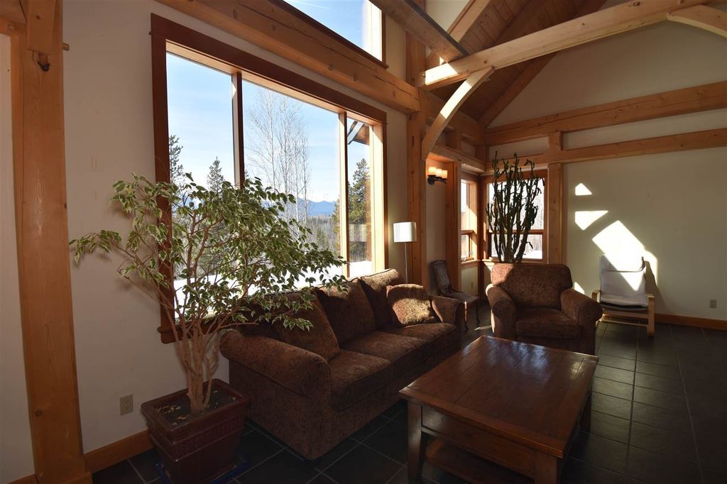 listing image 1103209221306244746