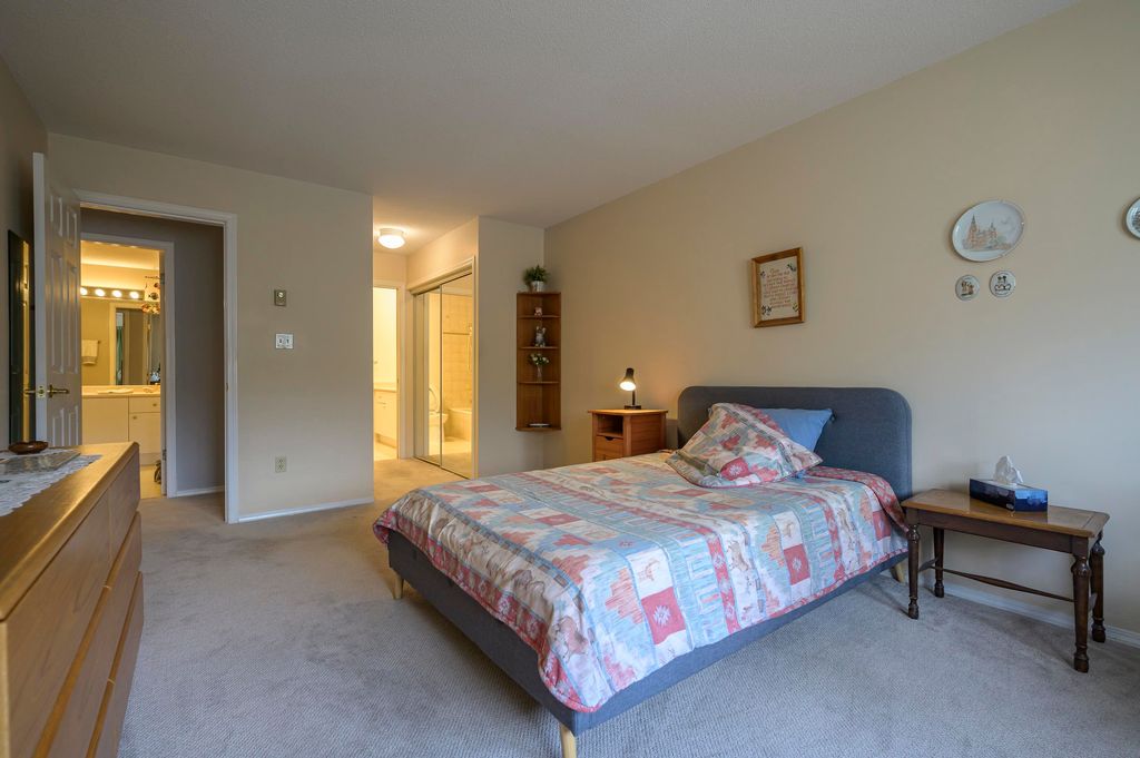 listing image 1104384776559314646