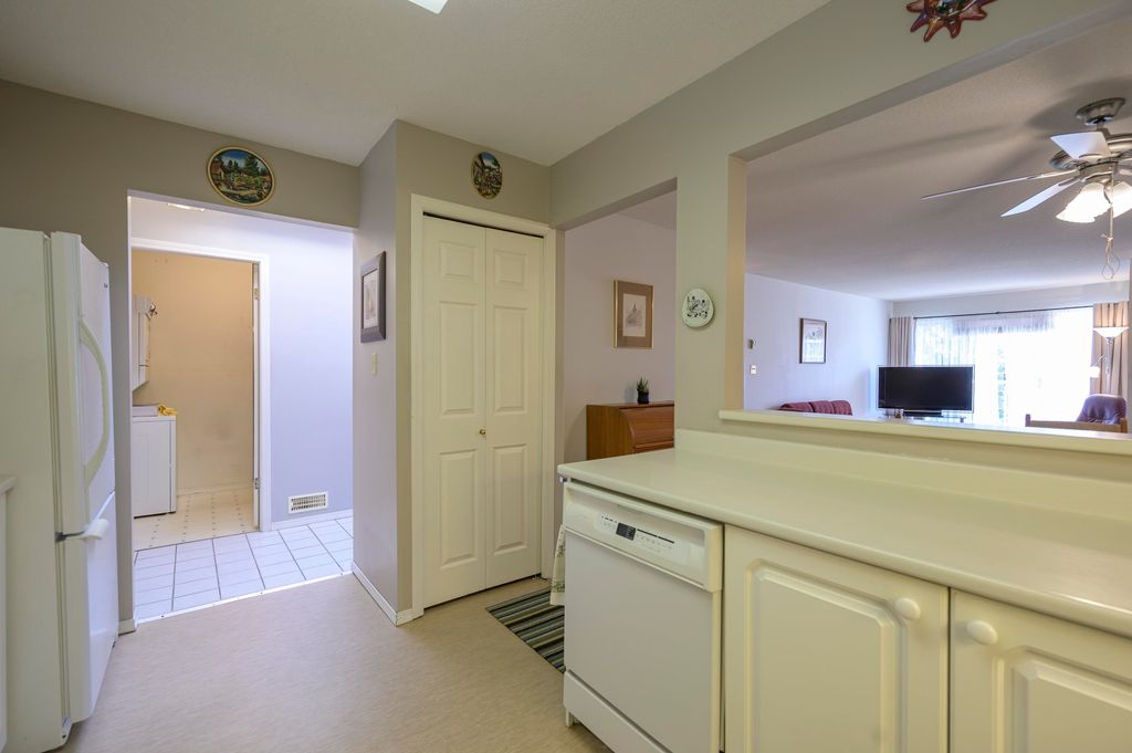 listing image 1102675327520098148