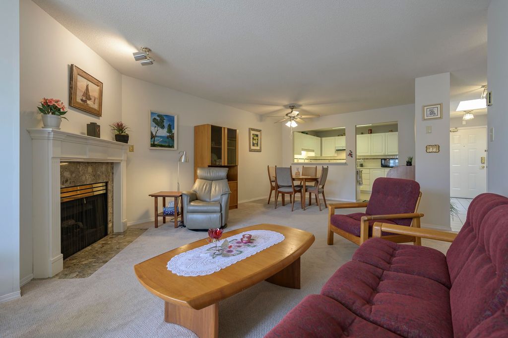 listing image 1105483651136212415