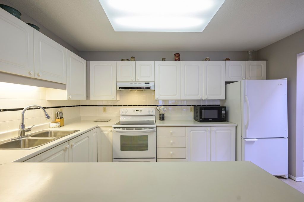 listing image 1103222599651293096