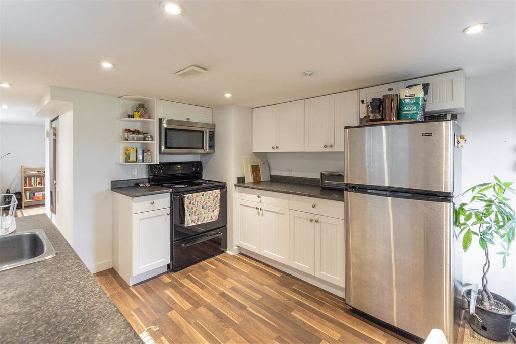 listing image 1107201200754099530