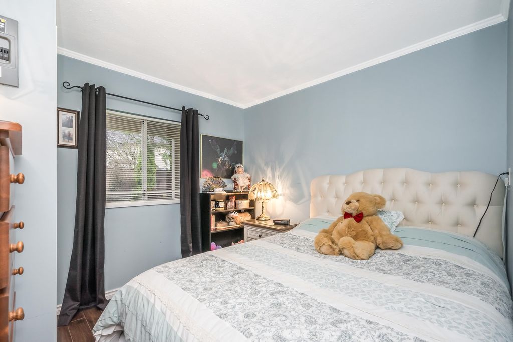 listing image 1109533866741505497